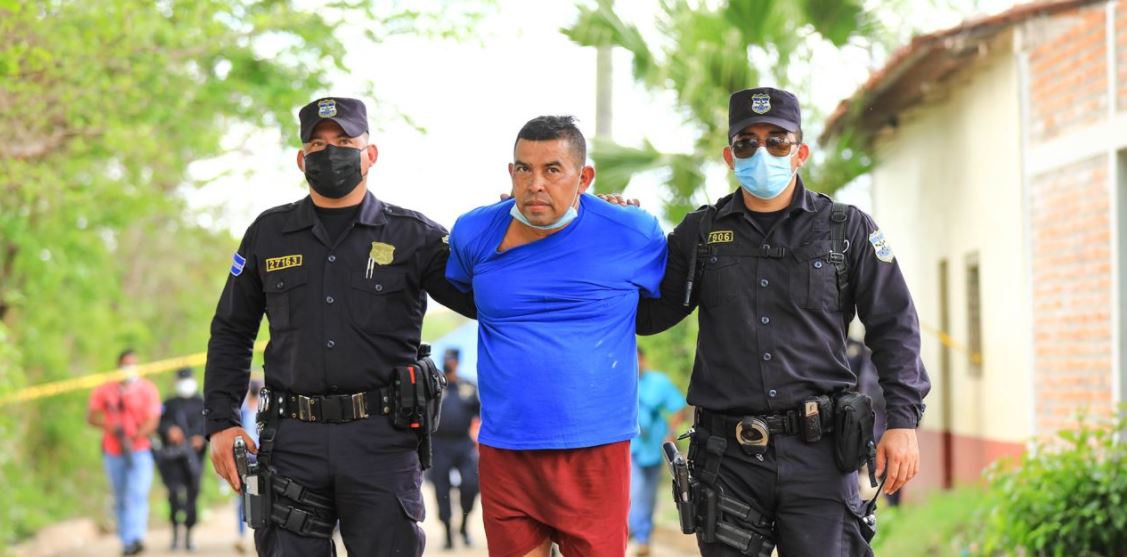 Juzgado declara detención provisional contra psicópata de Chalchuapa tras evidencia de la FGR juzgado-declara-detencion-provisional-contra-psicopata-de-chalchuapa-tras-evidencia-de-la-fgr